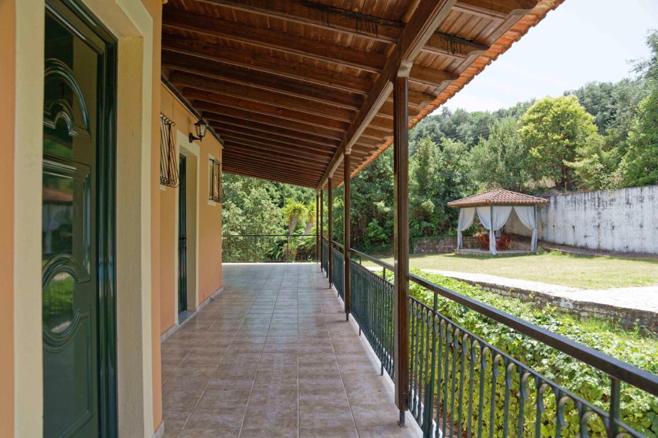 Habitat Corfu Ostello *